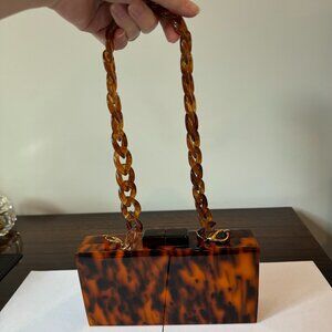 Tuckernuck Tortoiseshell Acrylic Bag with Chain